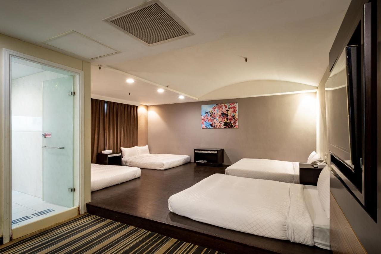 Yoyo Hotel Kota Chiayi Bagian luar foto